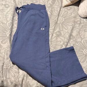 Champion womens Joggers in Navy